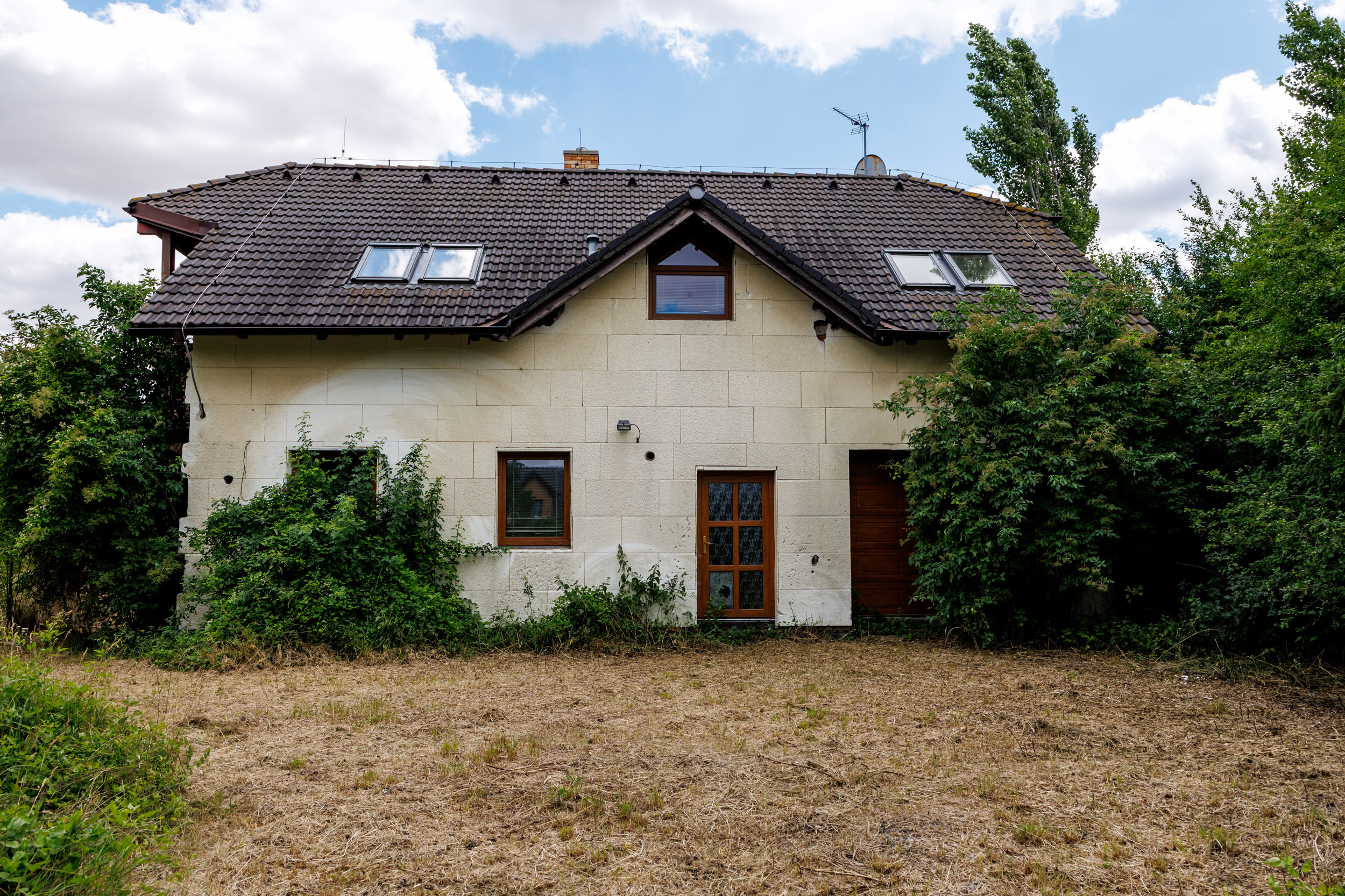 Dům – Cvrčovice, Středočeský kraj