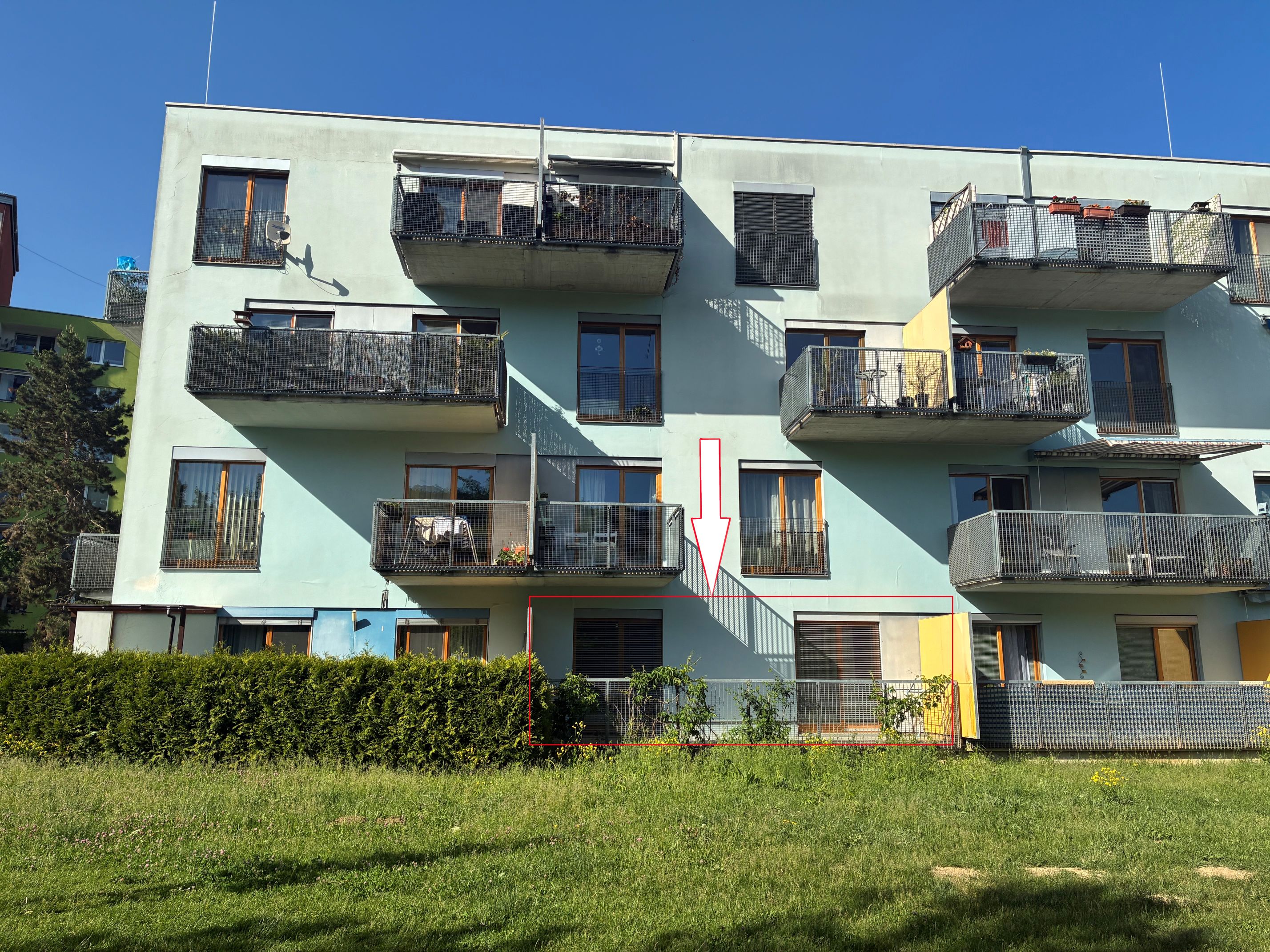 Prodej ideálního spoluvlastnického podílu na bytové jednotce 2+kk o výměře 44,4m2 + terasa, ulice Vrbovecká 4, Brno-Bystrc